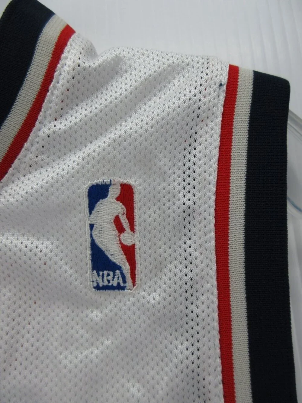 VTG Vince Carter New Jersey Nets Jersey Boys Kids Medium Adidas Swingman Y2K